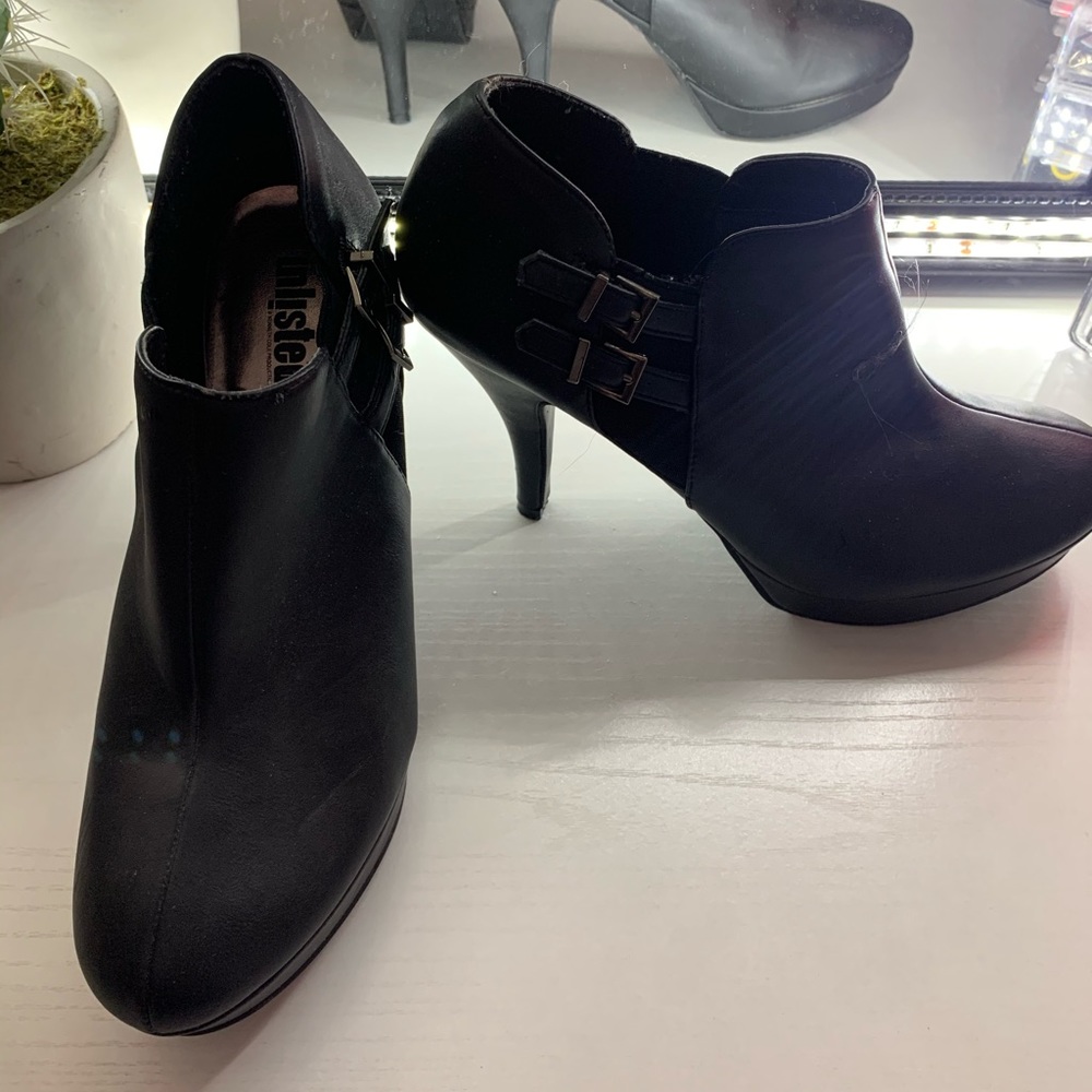Black High Heels